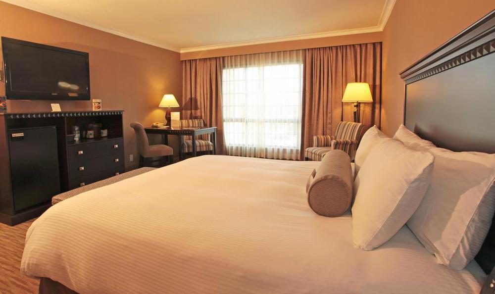 Coast Hotel 3*