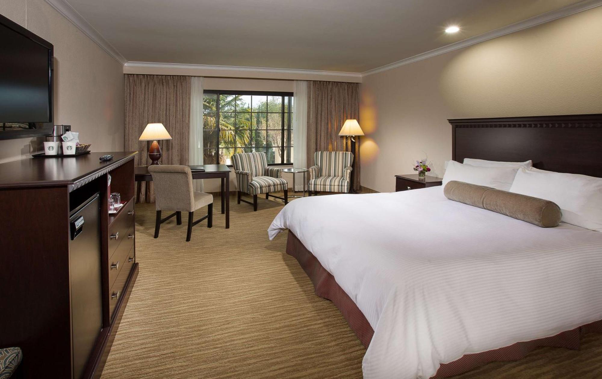 Hotel Coast 3*