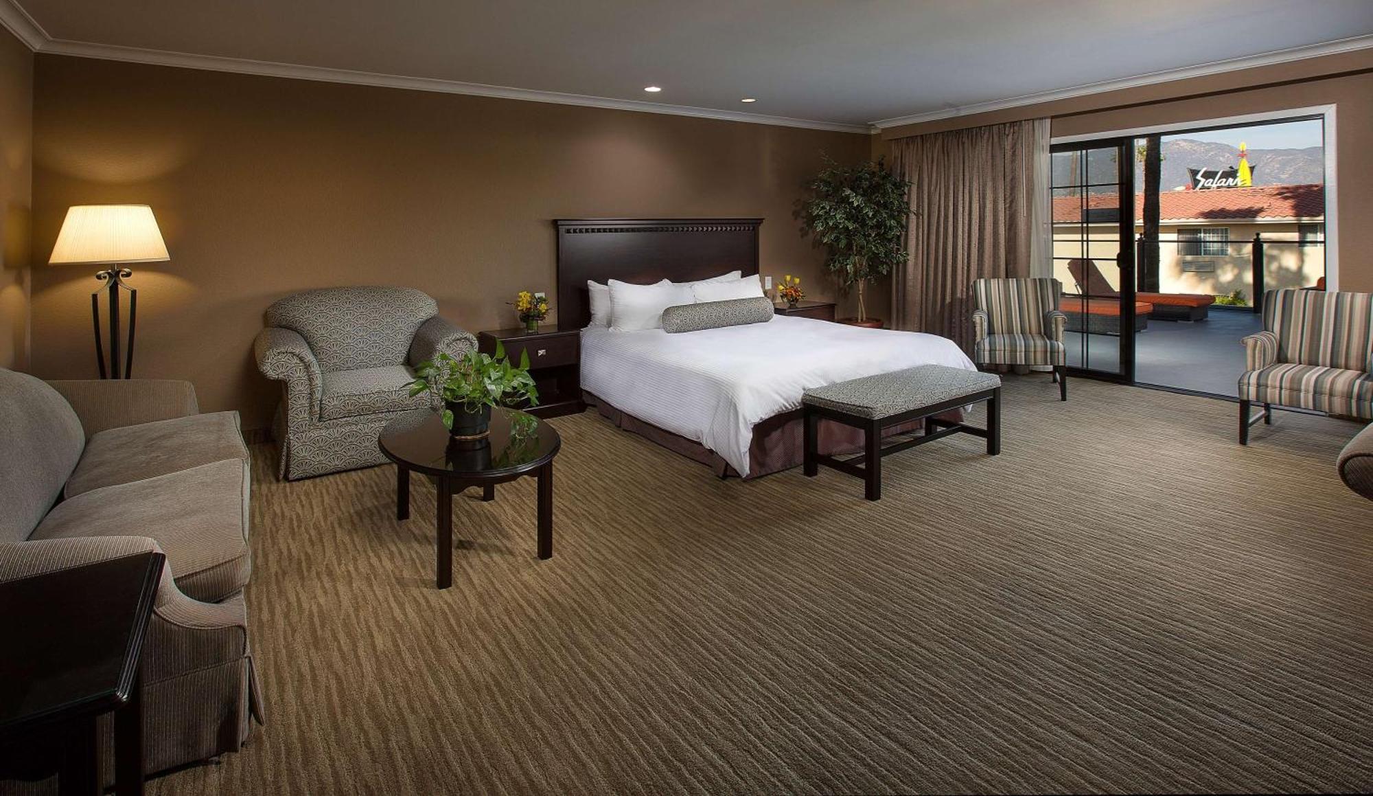 Hotel Coast 3*