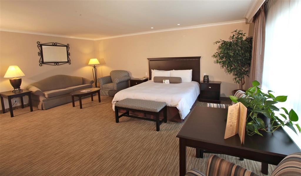 Coast 3* Burbank